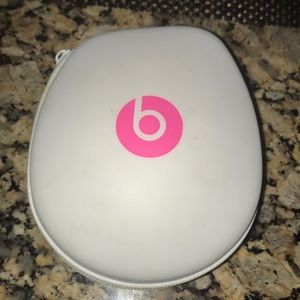 Beats 1 with wires